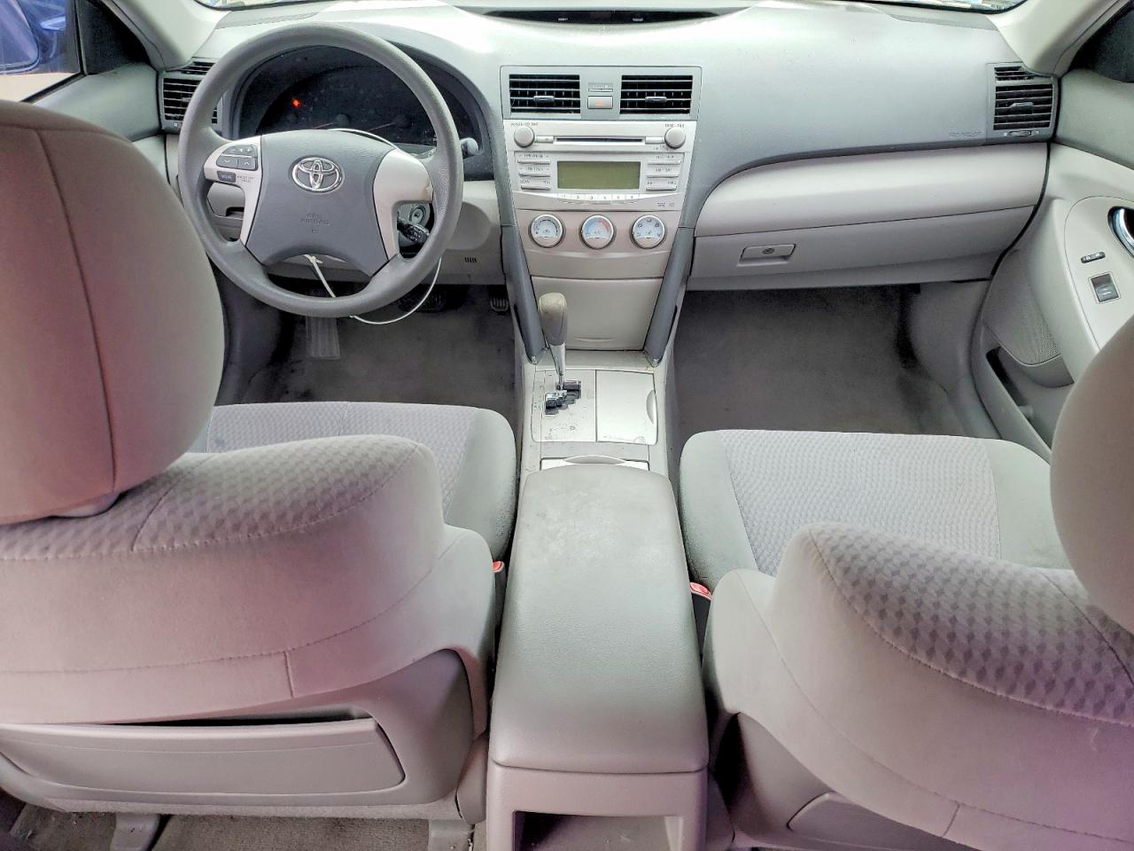 2011 TOYOTA CAMRY BASE photo 8