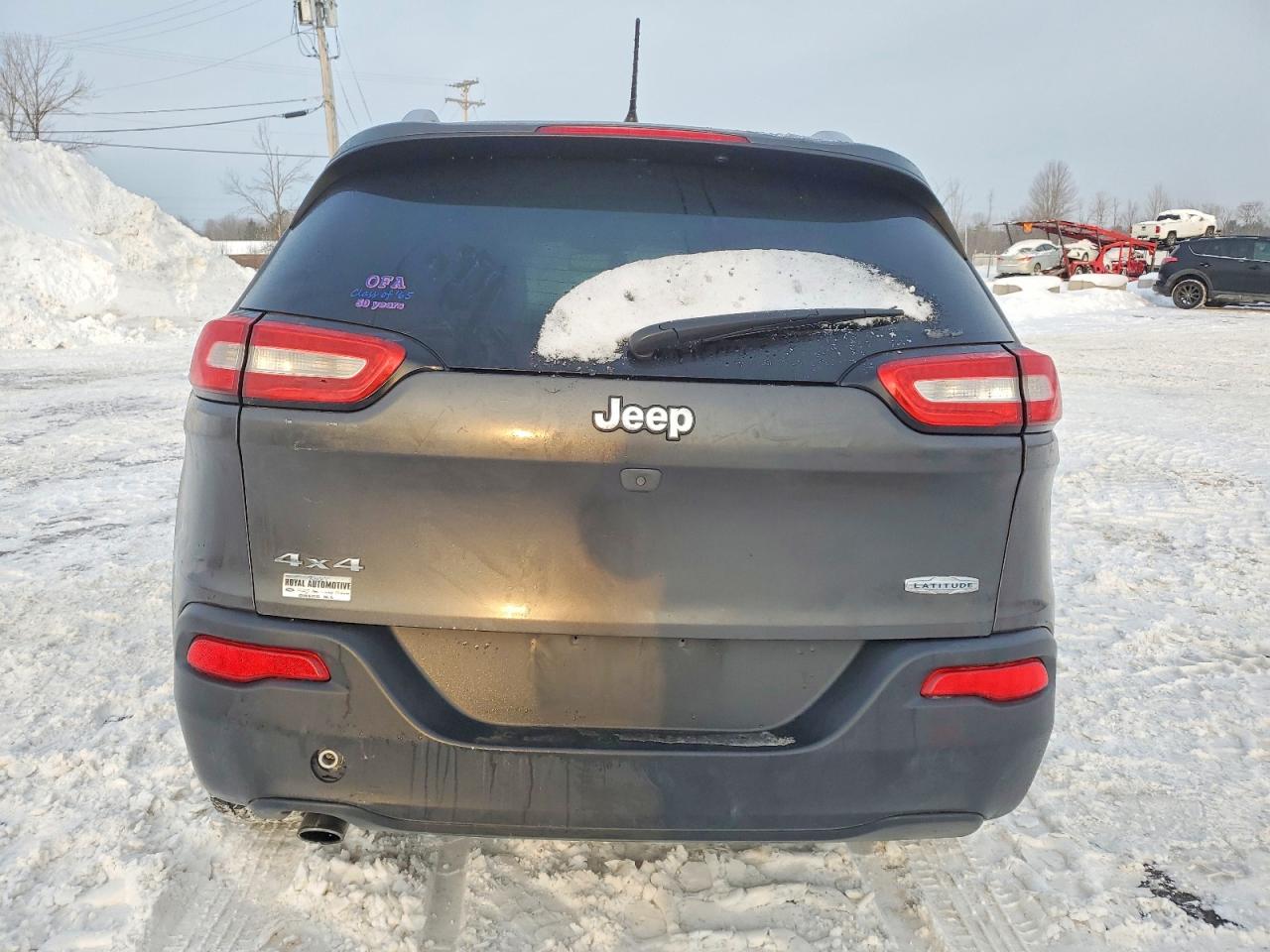 2015 JEEP CHEROKEE LATITUDE photo 6
