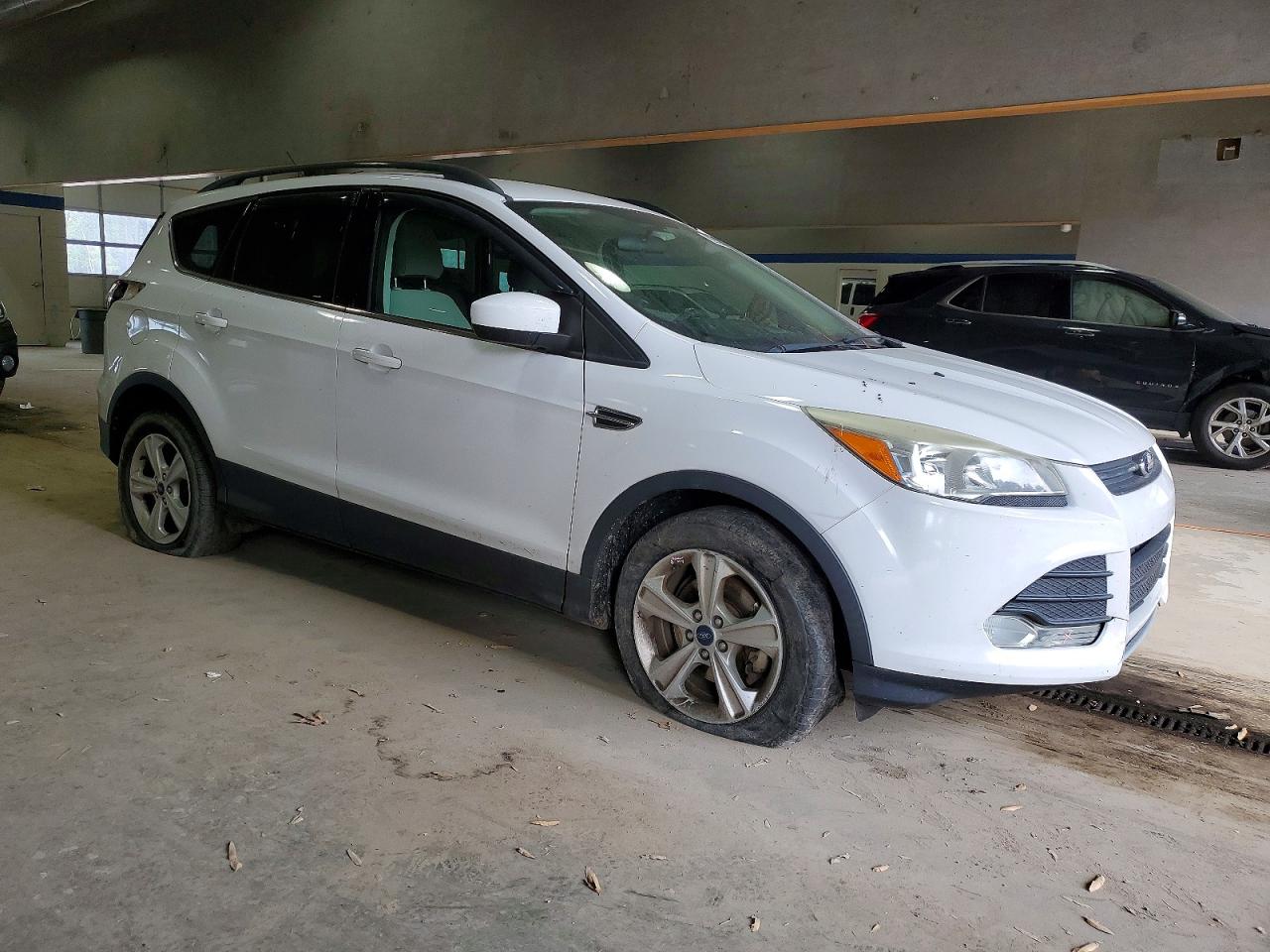 2014 FORD ESCAPE SE photo 4
