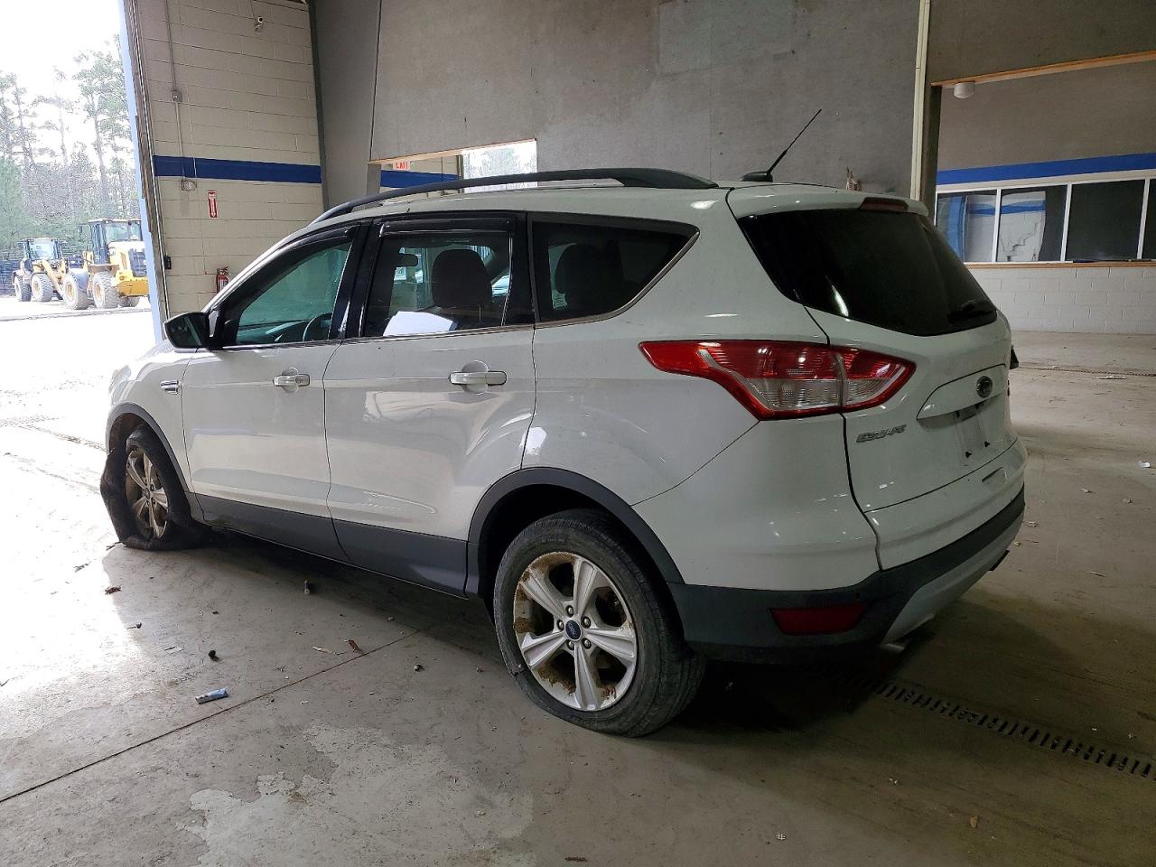 2014 FORD ESCAPE SE photo 2