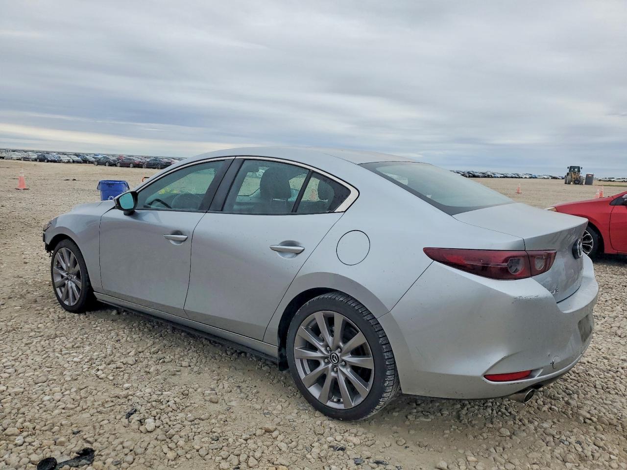 2019 MAZDA 3 SELECT photo 2