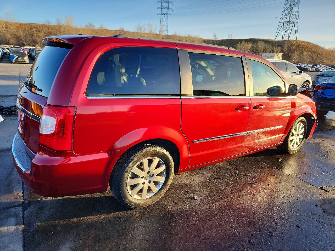 2013 CHRYSLER TOWN & COUNTRY TOURING photo 3