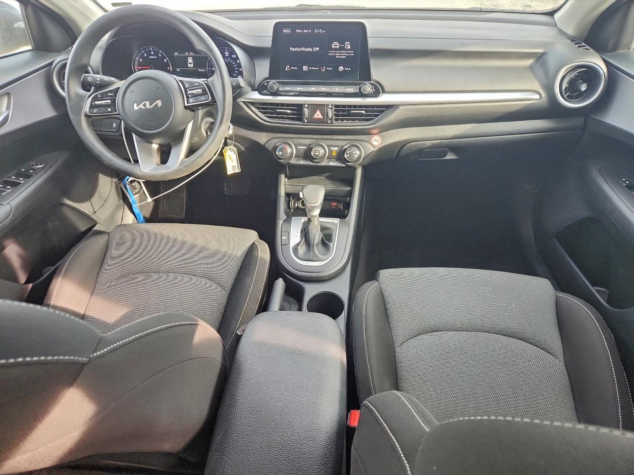 2024 KIA FORTE LX photo 15