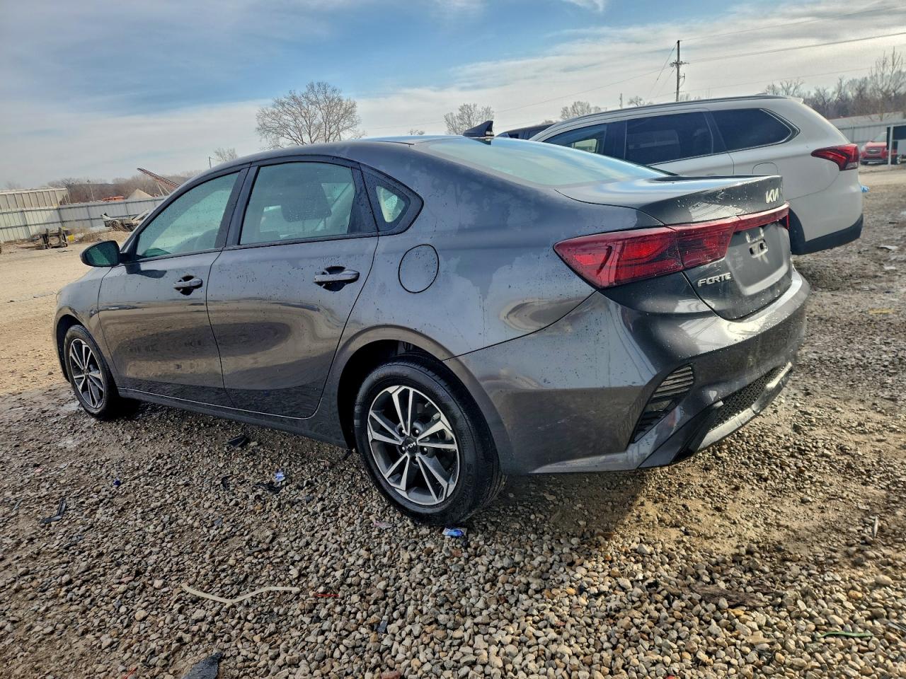 2024 KIA FORTE LX photo 3