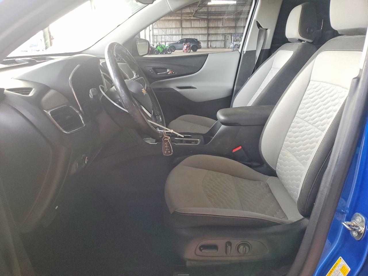 2019 CHEVROLET EQUINOX LT photo 19