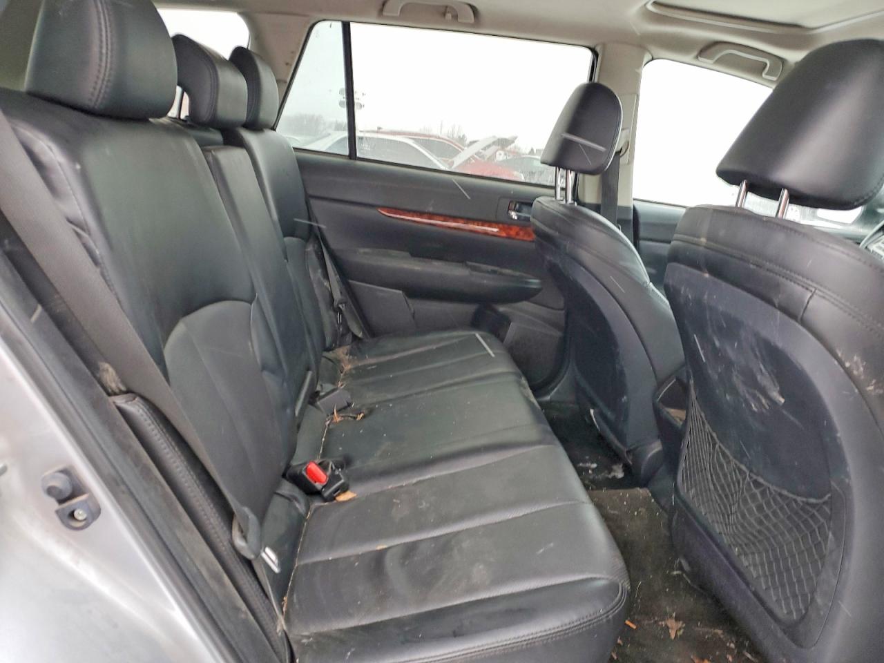 2012 SUBARU OUTBACK 3.6R LIMITED photo 10
