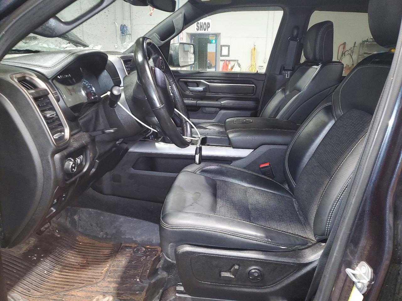 2021 RAM 1500 SPORT photo 7