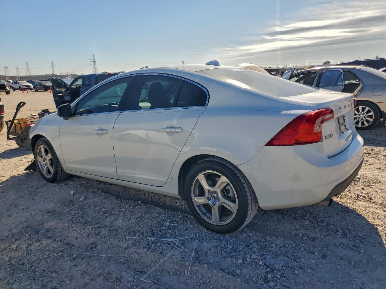 2012 VOLVO S60 T5 photo 2