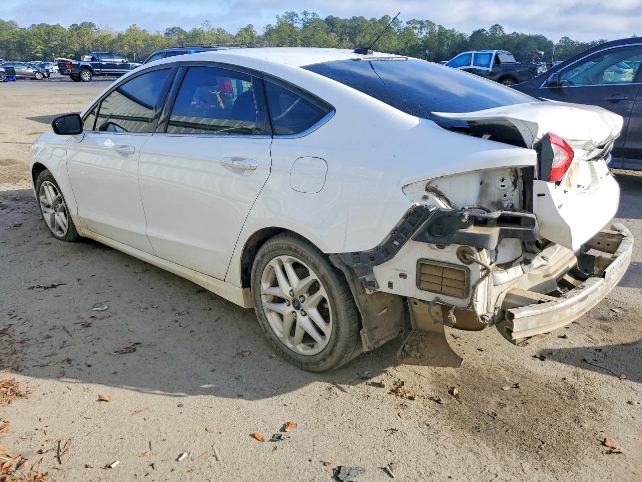 2016 FORD FUSION SE photo 2