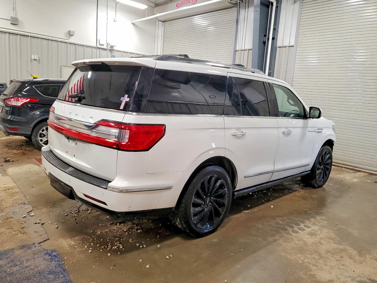 2020 LINCOLN NAVIGATOR RESERVE photo 3