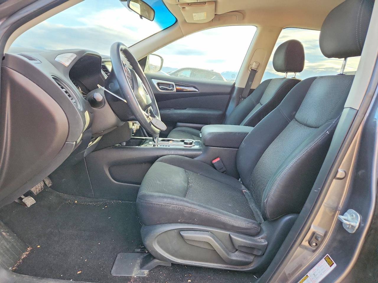 2017 NISSAN PATHFINDER S photo 7