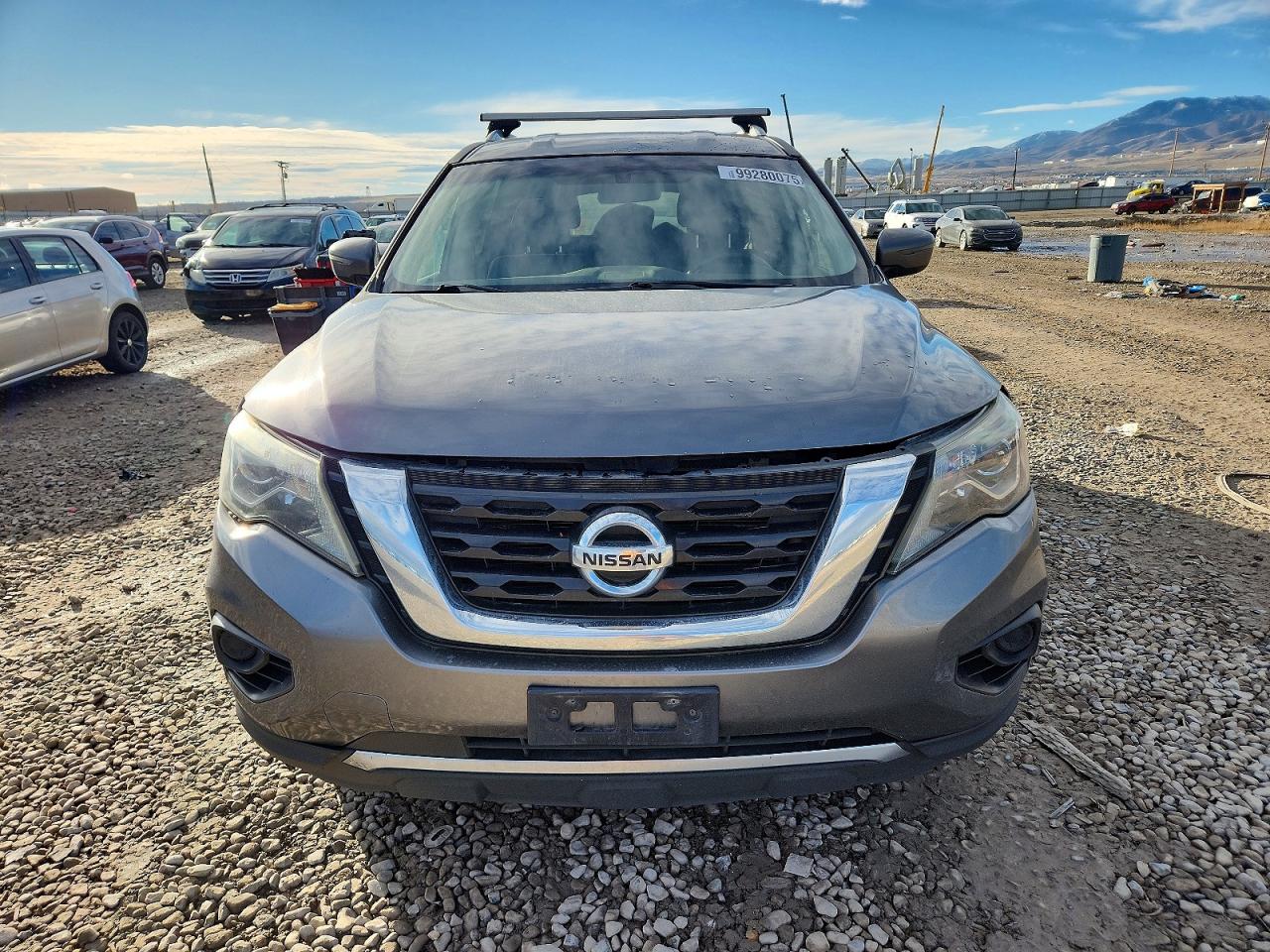 2017 NISSAN PATHFINDER S photo 5