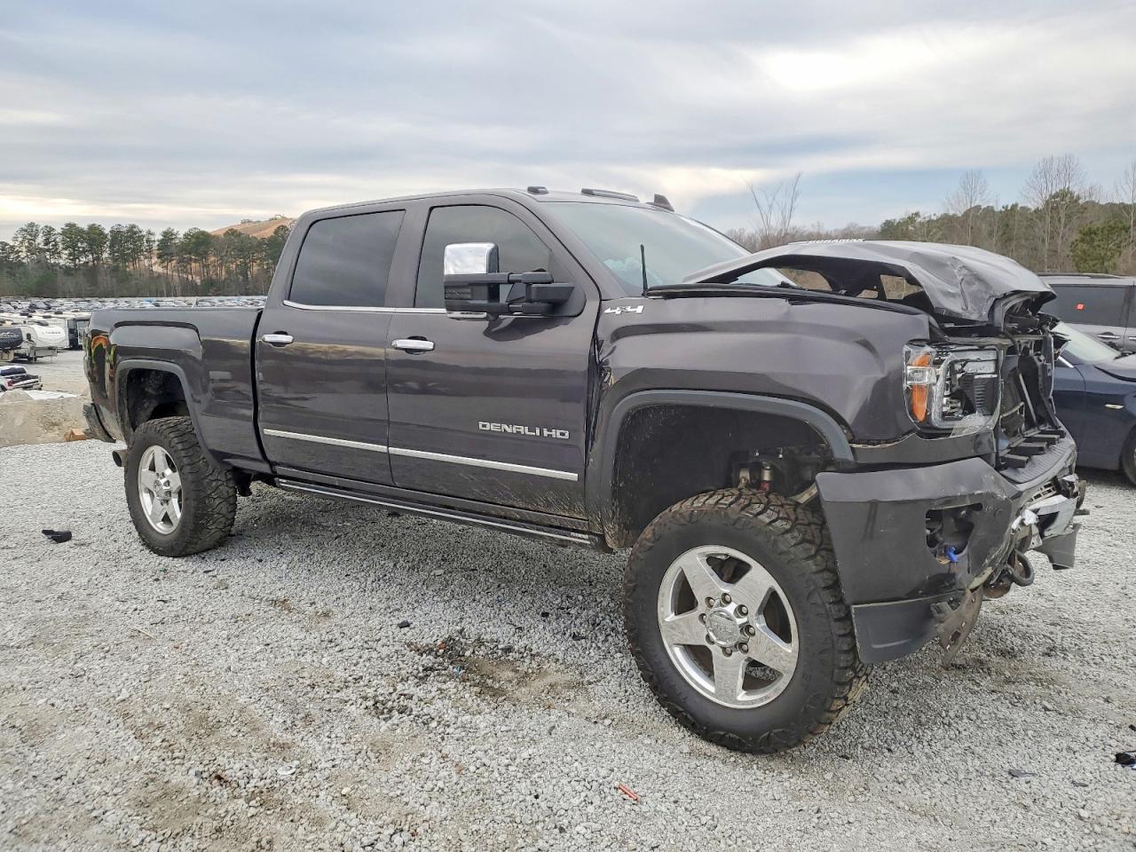 2015 GMC SIERRA K2500 DENALI photo 7
