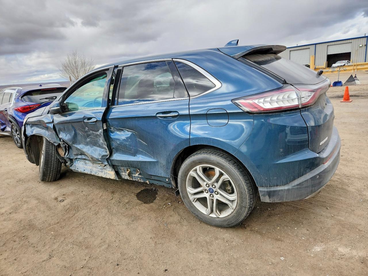 2016 FORD EDGE photo 2