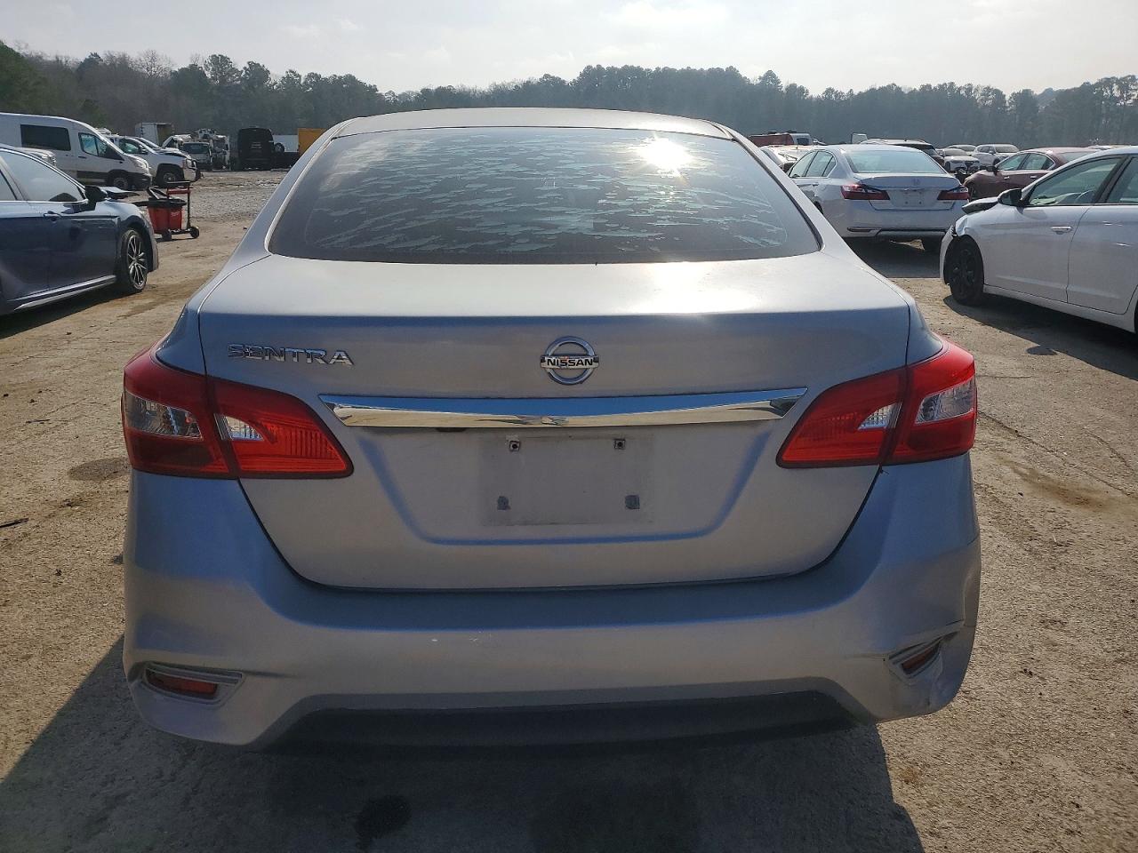 2018 NISSAN SENTRA S photo 6