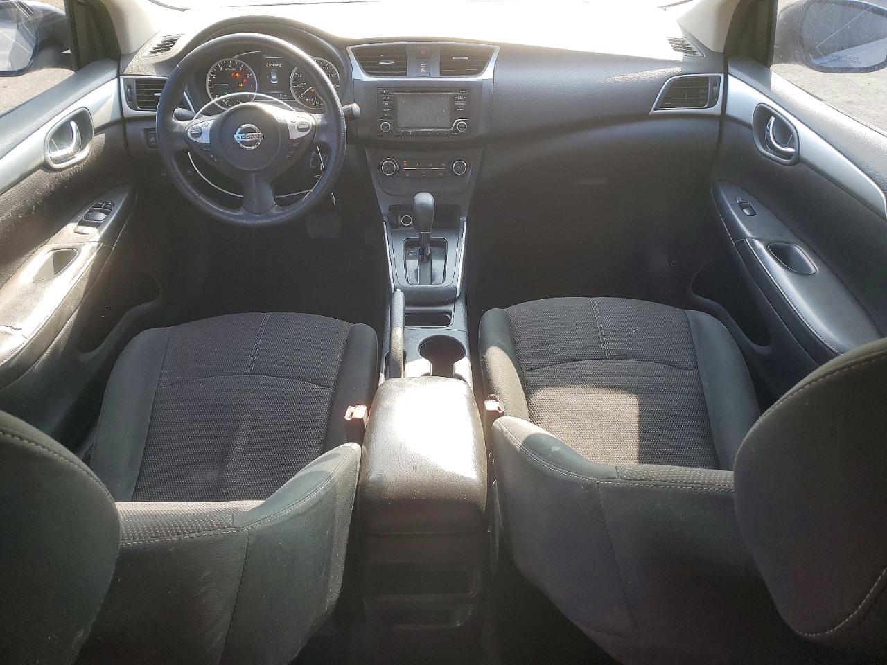 2018 NISSAN SENTRA S photo 8