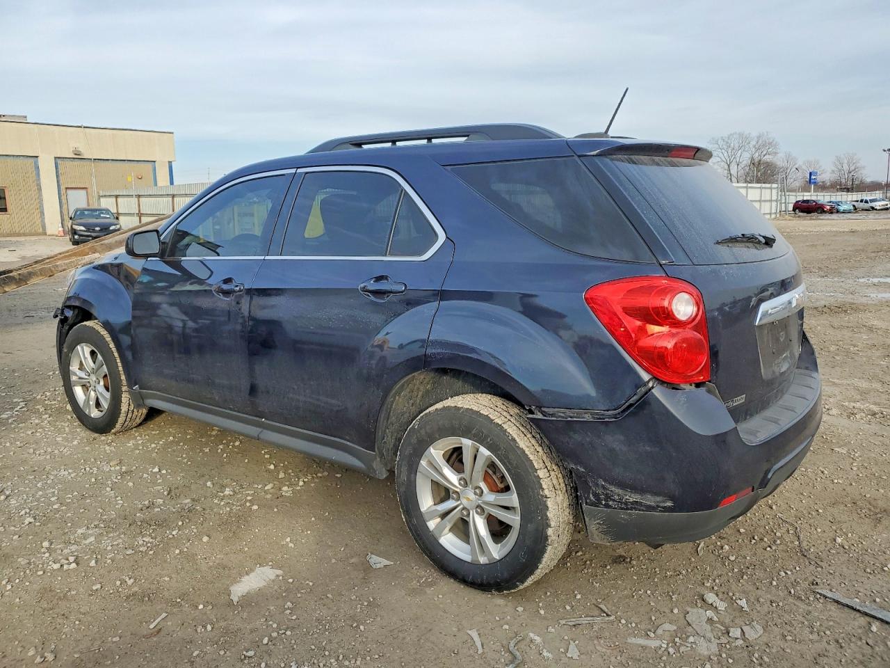 2015 CHEVROLET EQUINOX LT photo 2