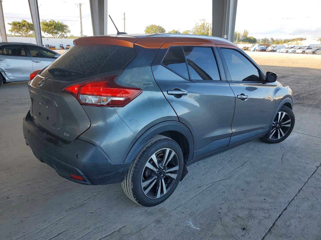 2020 NISSAN KICKS SV photo 3