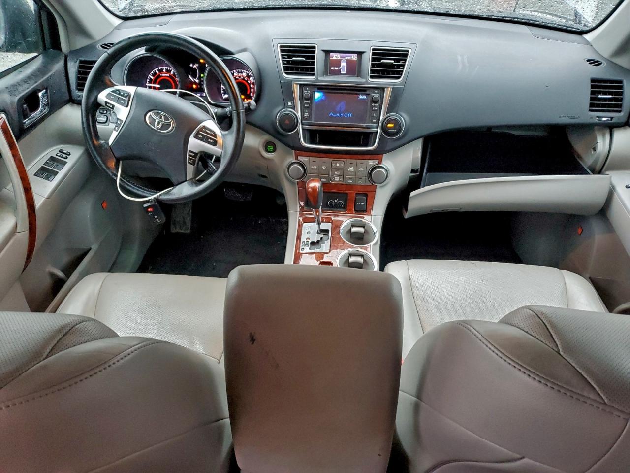 2013 TOYOTA HIGHLANDER LIMITED photo 8