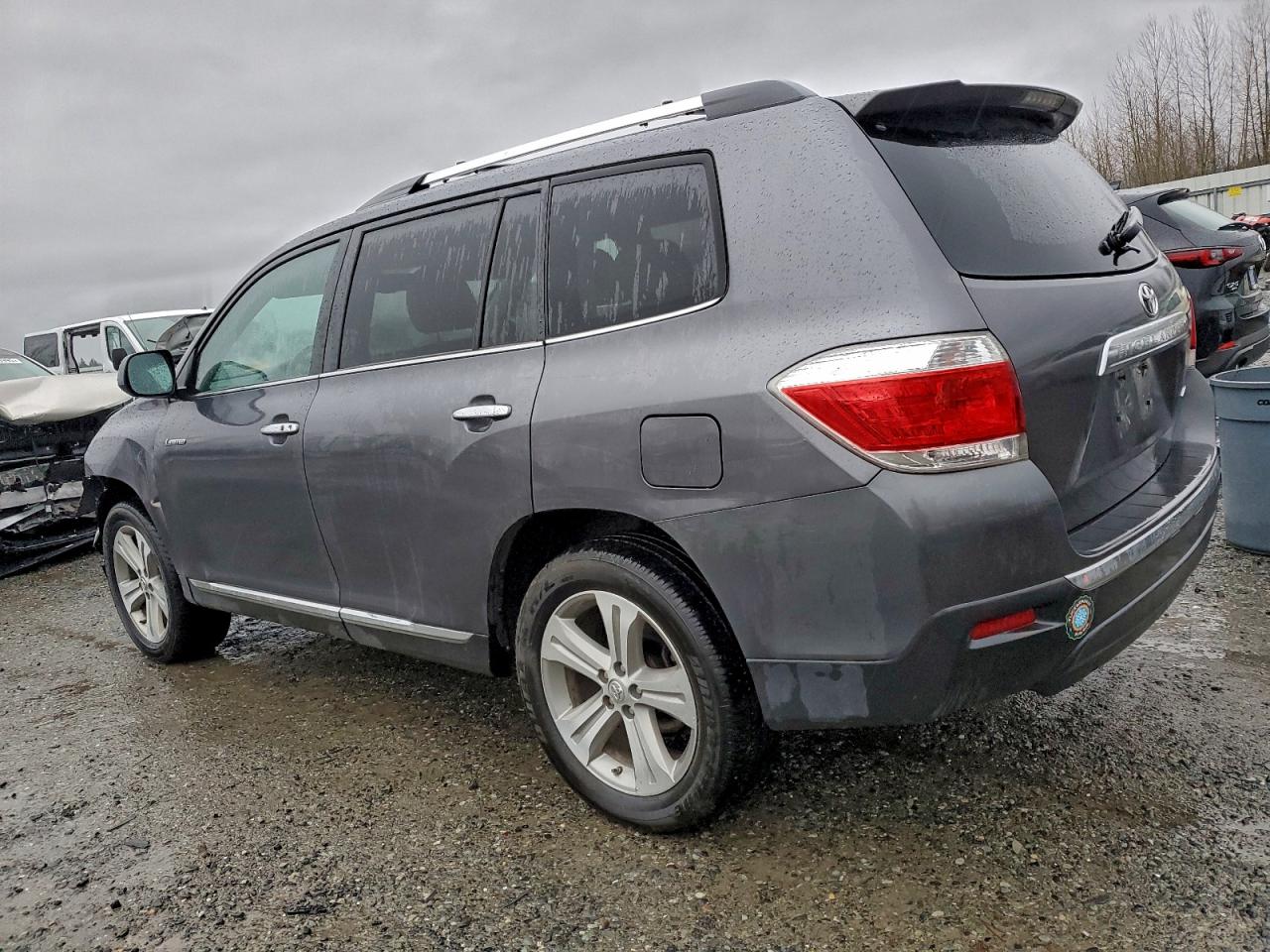 2013 TOYOTA HIGHLANDER LIMITED photo 2