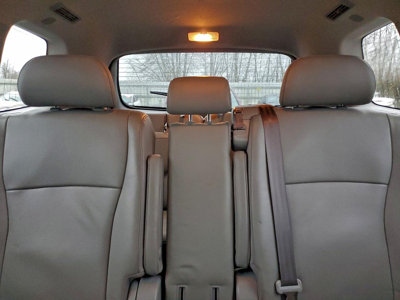 2013 TOYOTA HIGHLANDER LIMITED photo 10