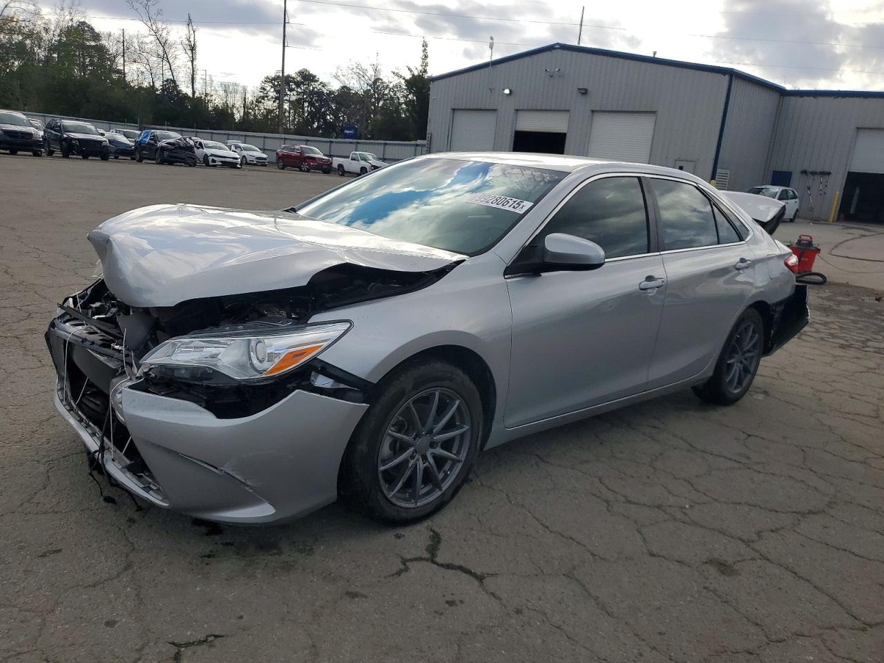 2017 TOYOTA CAMRY