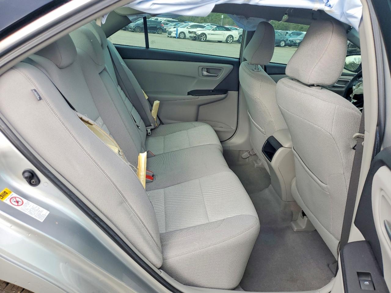 2017 TOYOTA CAMRY LE photo 10