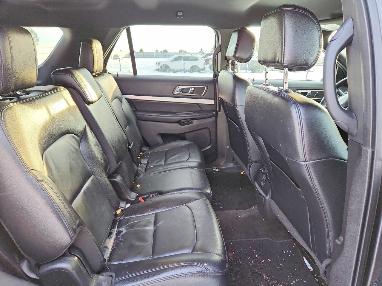 2016 FORD EXPLORER XLT photo 11
