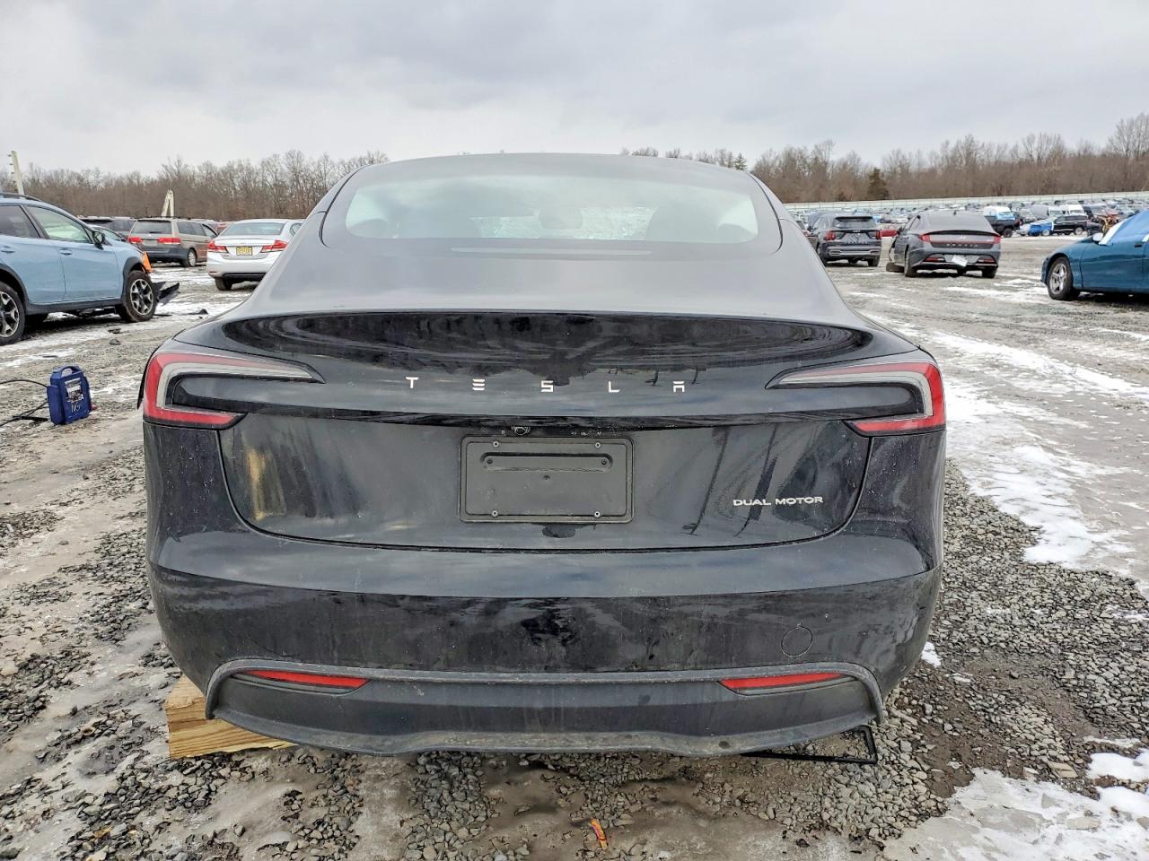2024 TESLA MODEL 3 photo 6