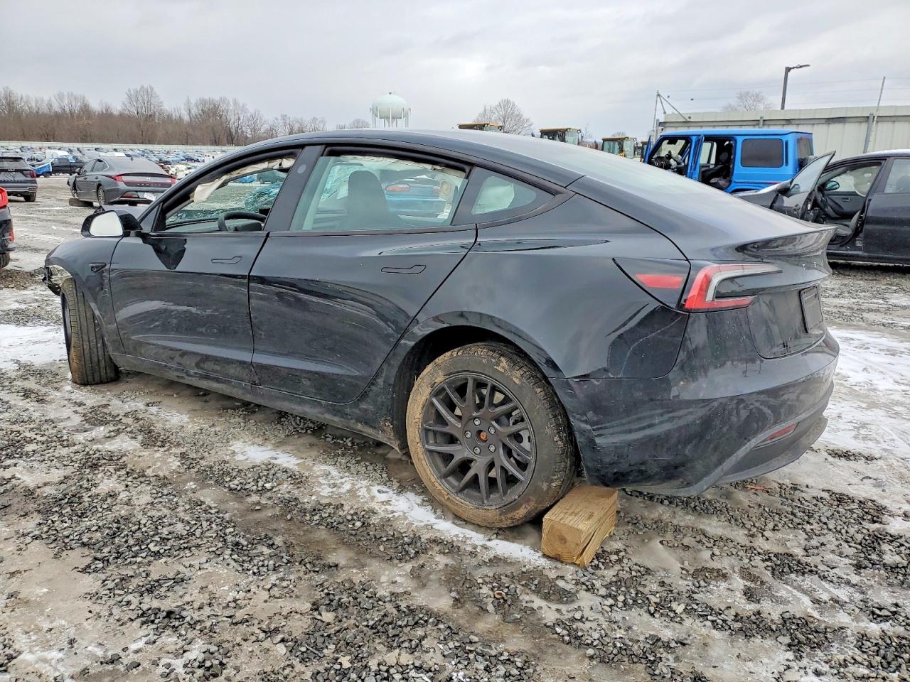 2024 TESLA MODEL 3 photo 2