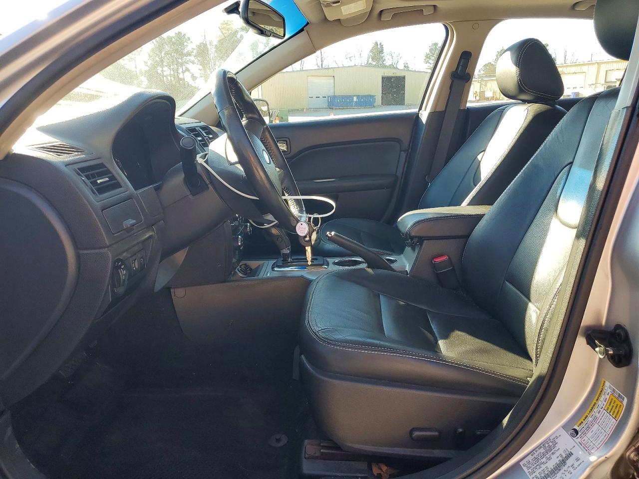 2011 FORD FUSION SEL photo 25