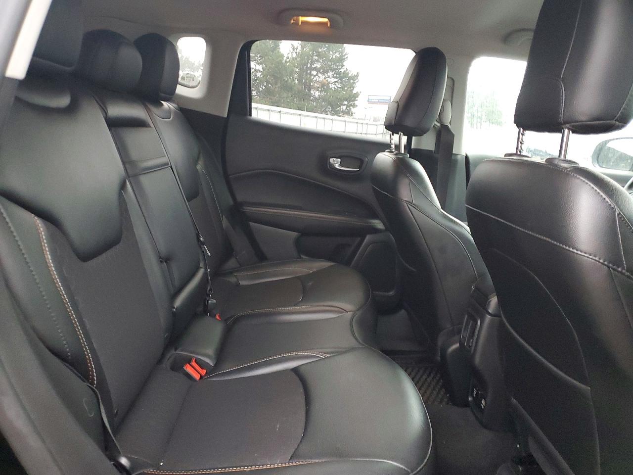 2019 JEEP COMPASS LATITUDE photo 11