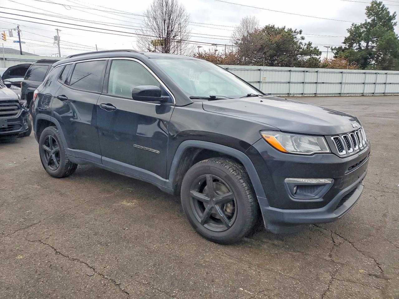 2019 JEEP COMPASS LATITUDE photo 4