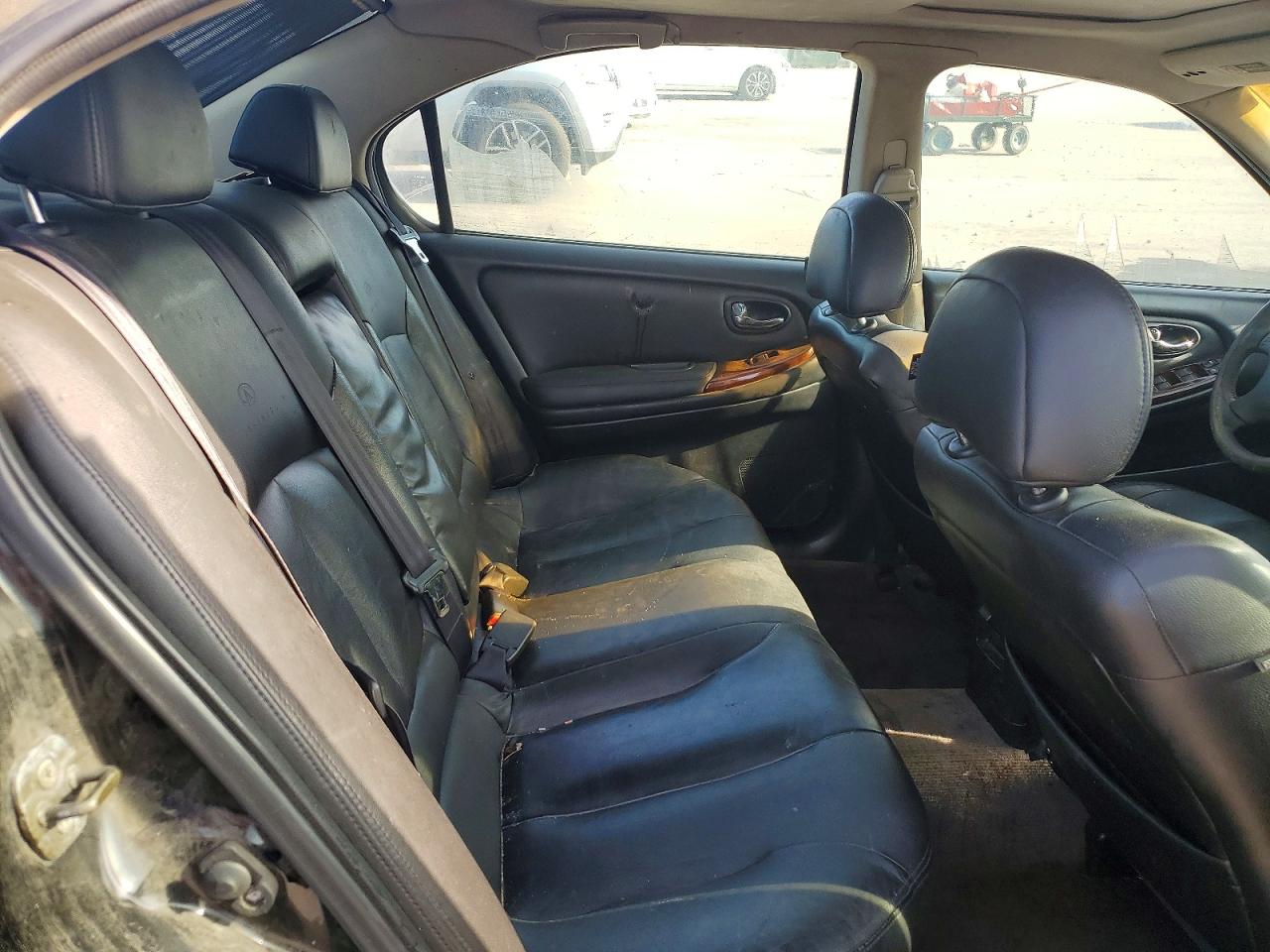 2000 INFINITI I30 photo 10