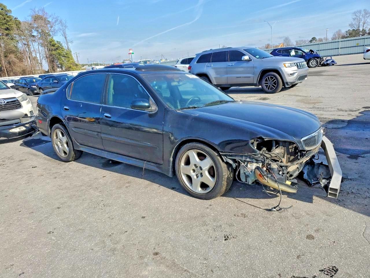 2000 INFINITI I30 photo 4