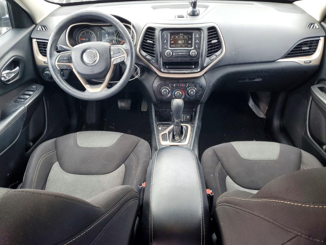 2015 JEEP CHEROKEE SPORT photo 8
