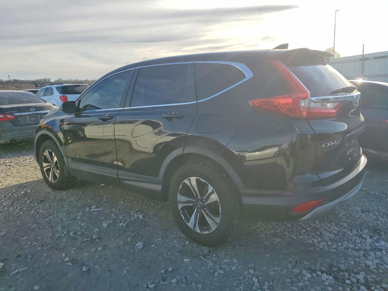 2018 HONDA CR-V LX photo 2