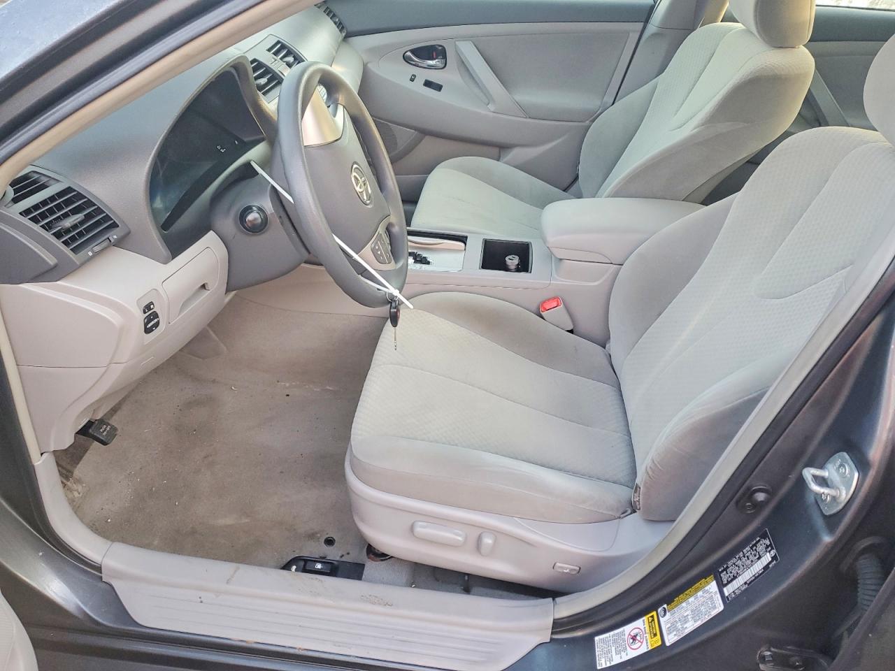 2007 TOYOTA CAMRY LE photo 7