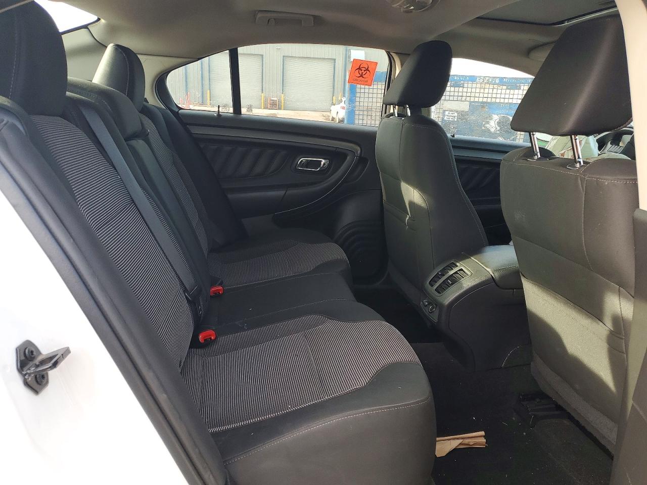 2012 FORD TAURUS SEL photo 10