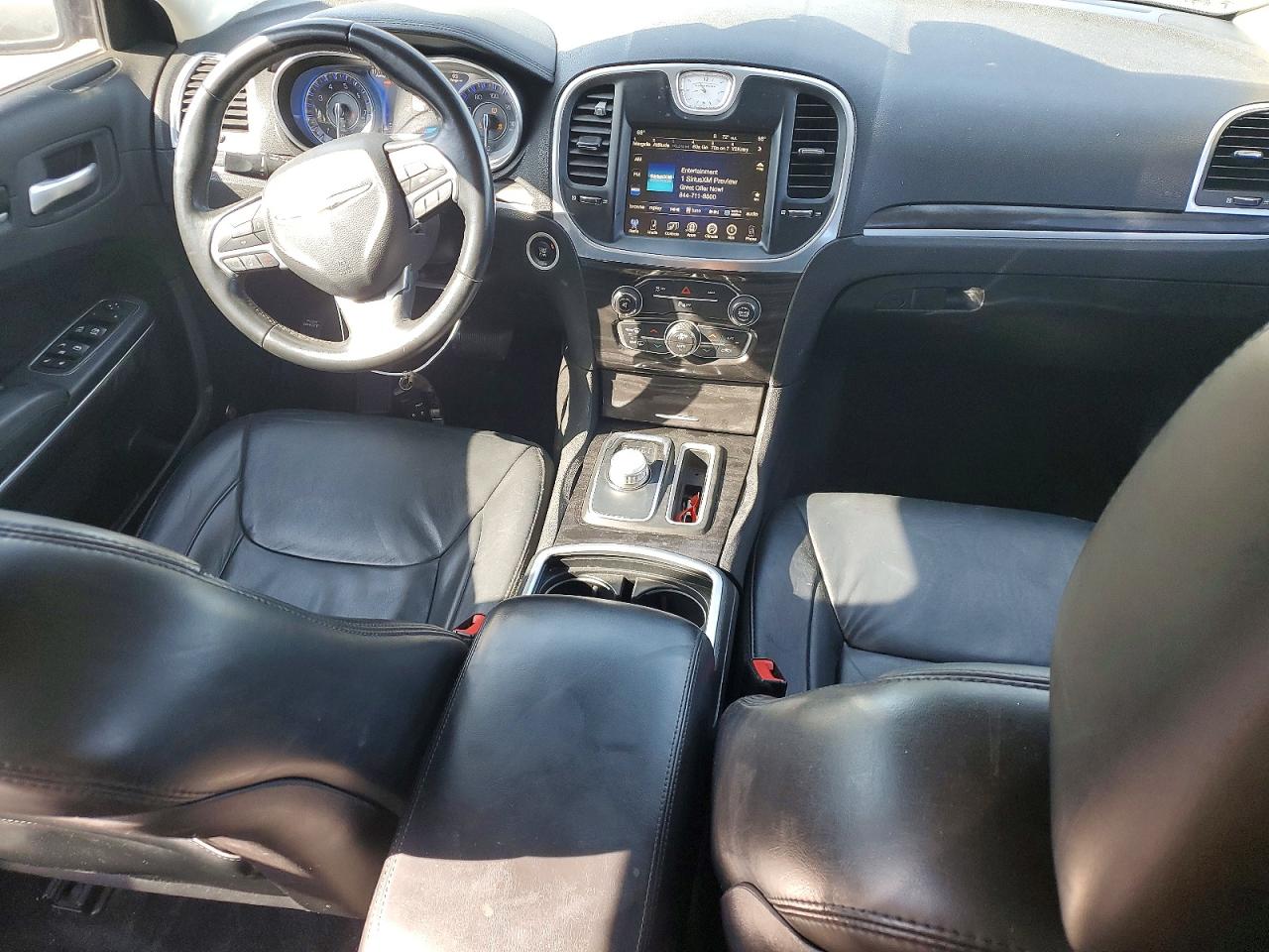 2015 CHRYSLER 300 LIMITED photo 8
