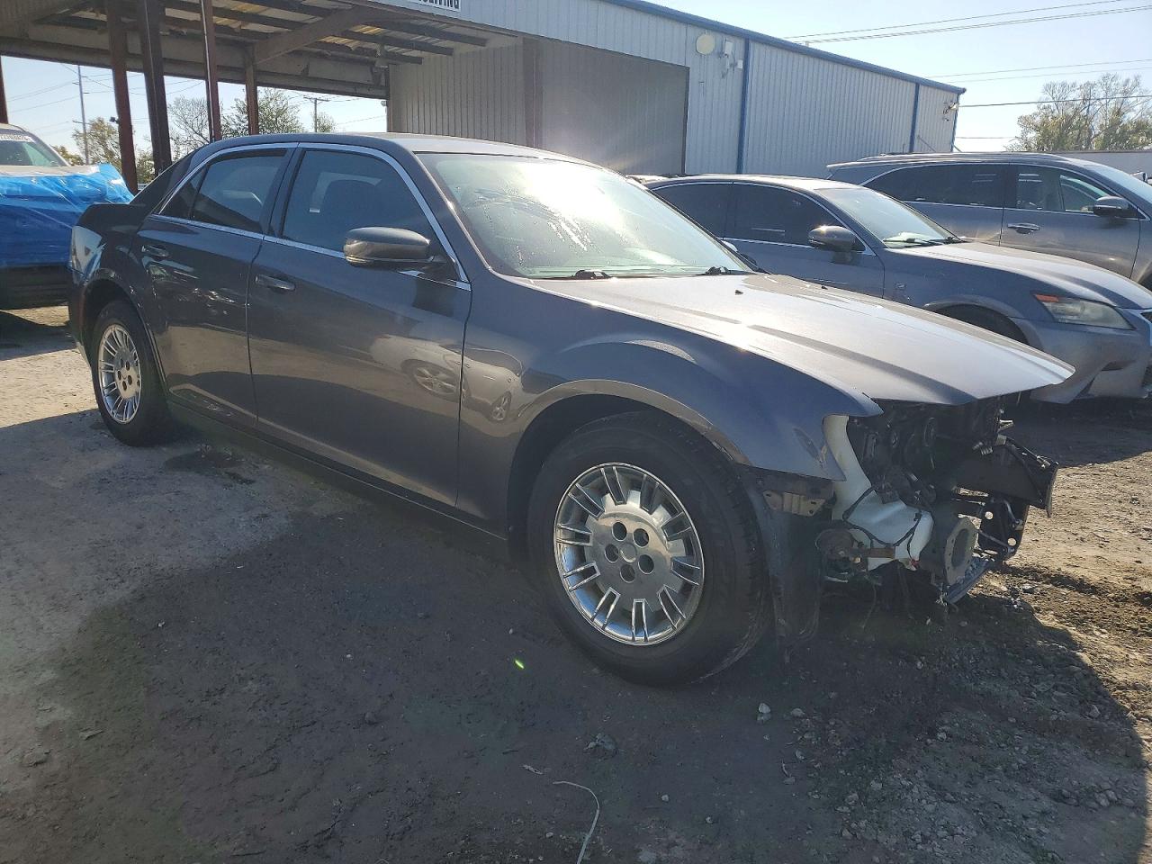 2015 CHRYSLER 300 LIMITED photo 4