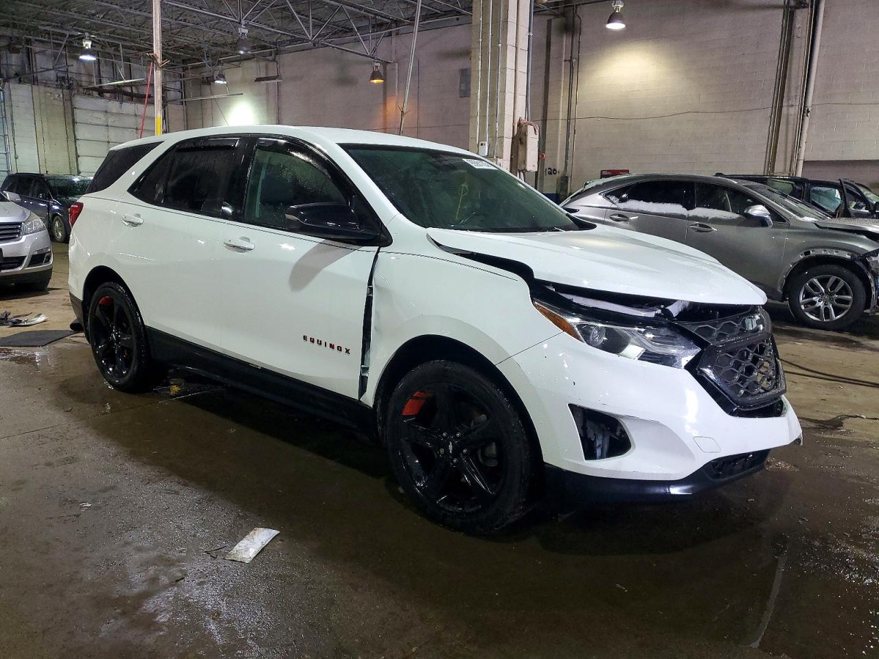 2019 CHEVROLET EQUINOX LT photo 4