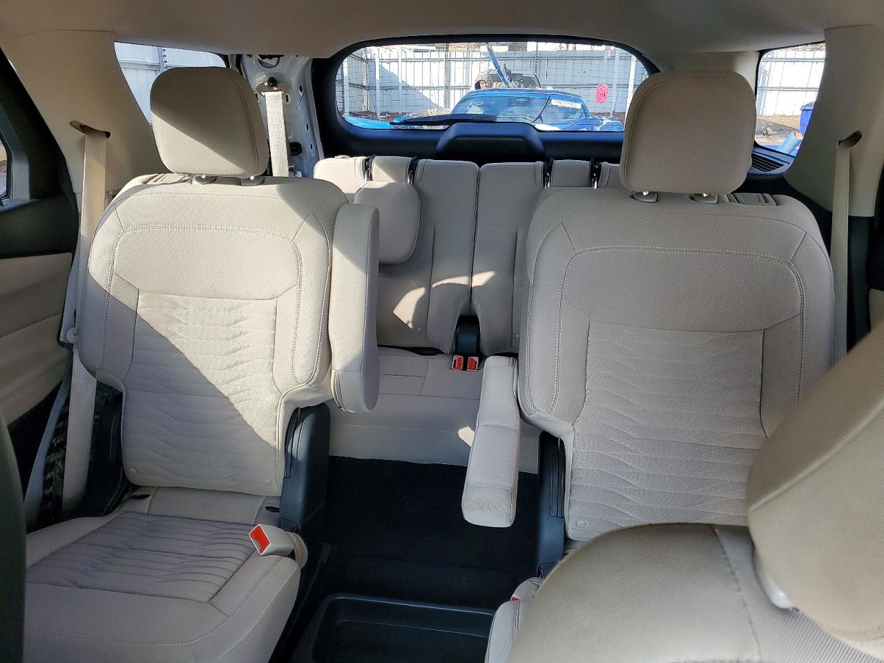 2020 FORD EXPLORER XLT photo 19