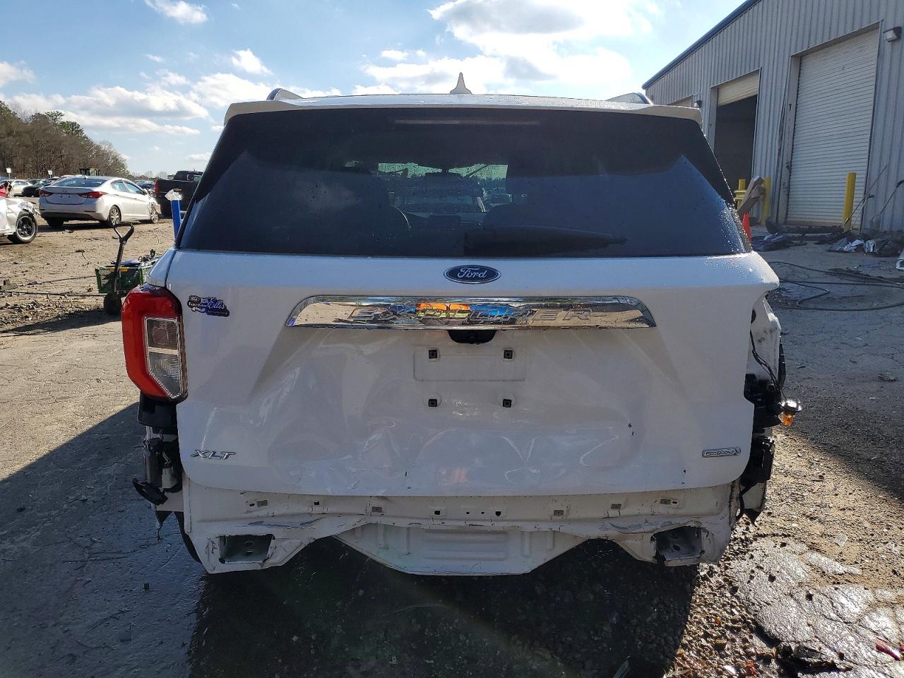 2020 FORD EXPLORER XLT photo 11