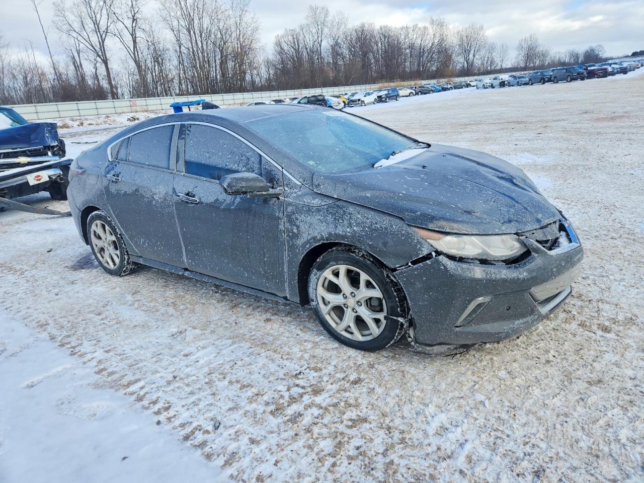 2017 CHEVROLET VOLT PREMIER photo 4