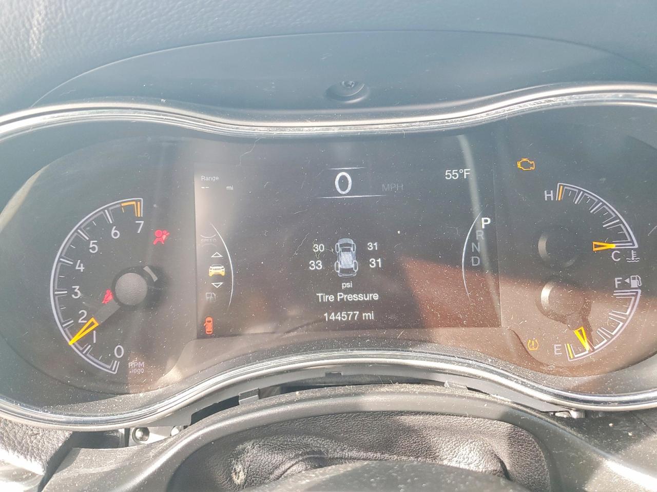 2019 JEEP GRAND CHEROKEE LAREDO photo 9