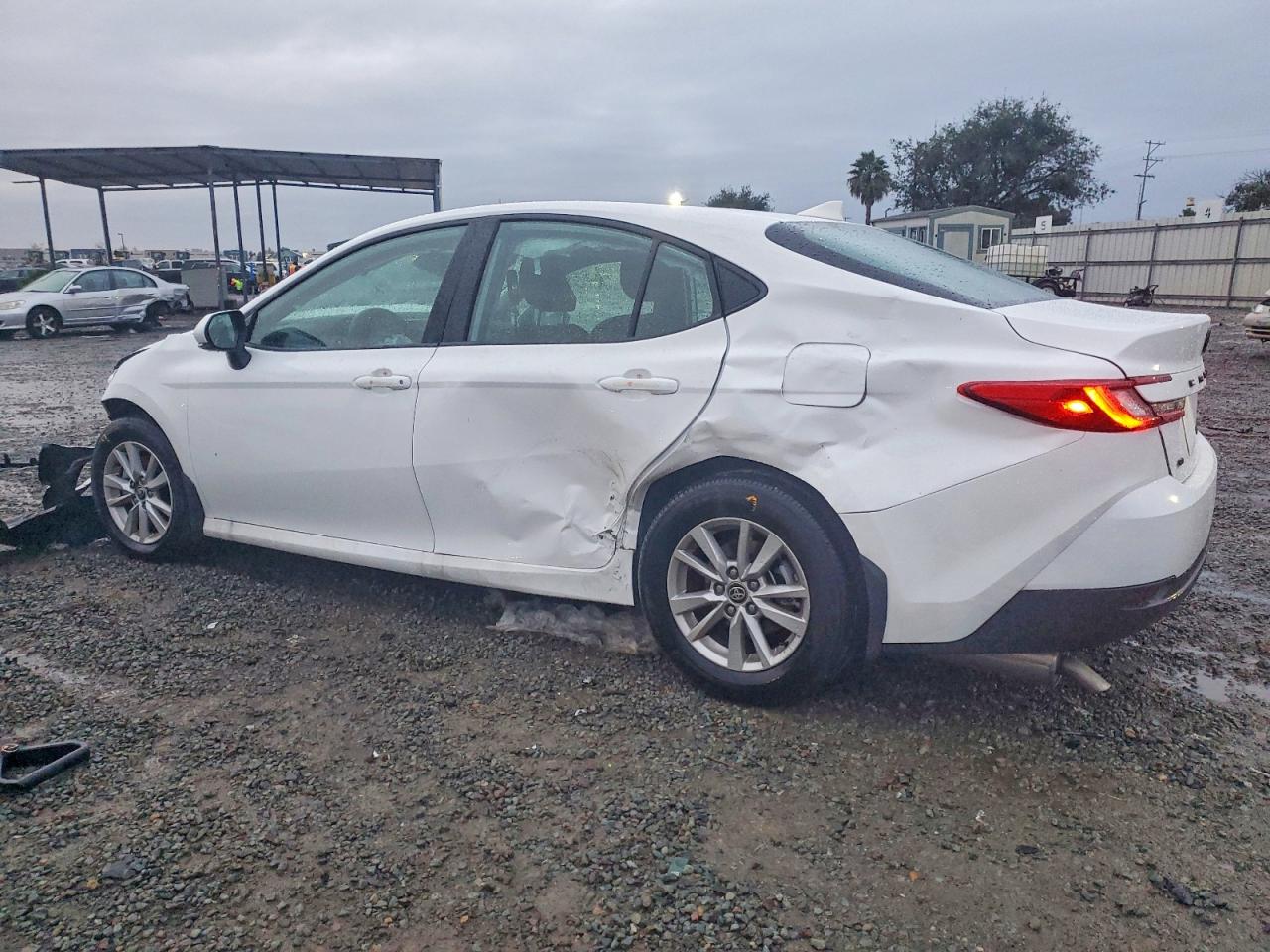 2026 TOYOTA CAMRY XSE photo 2