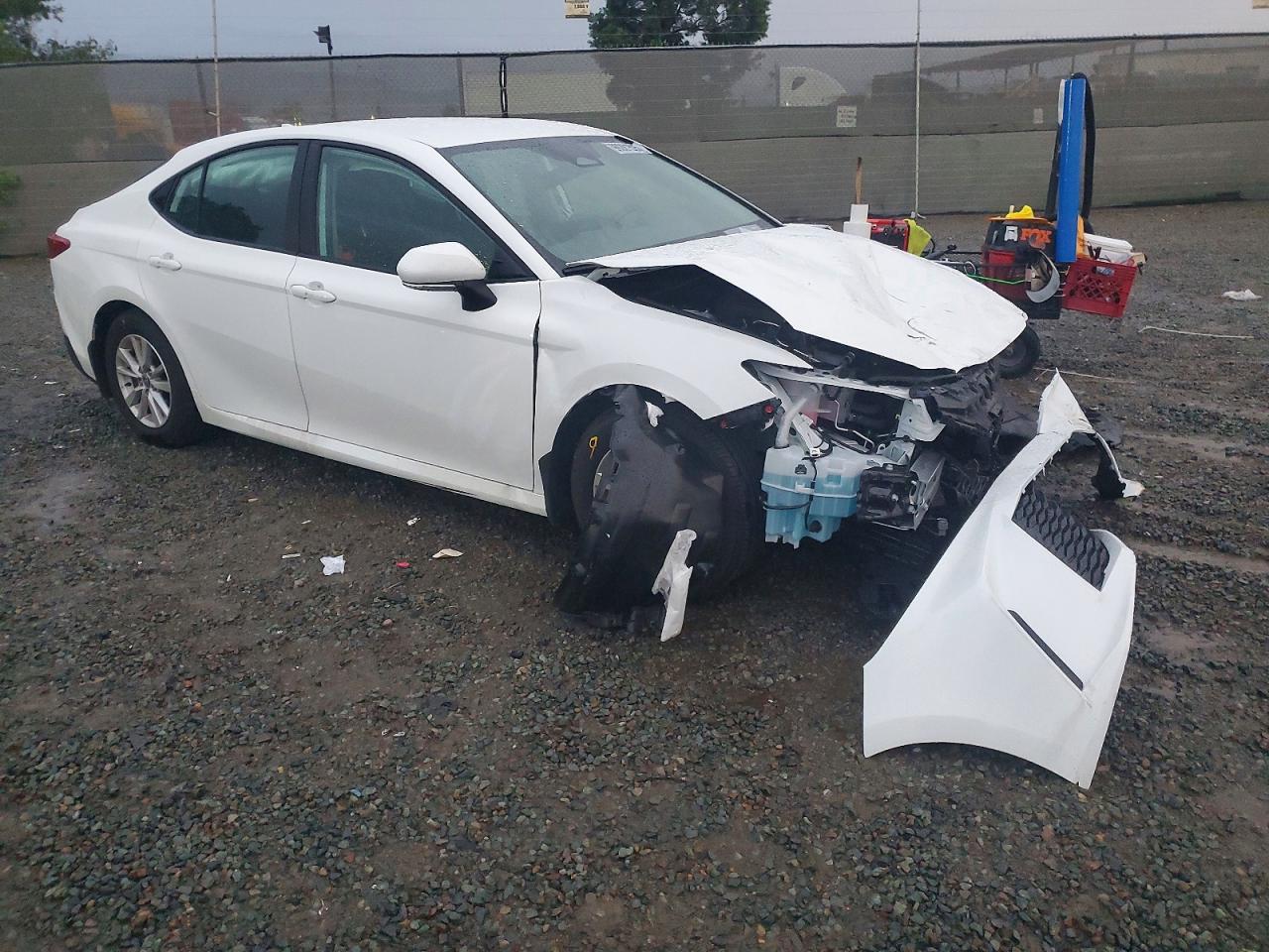 2026 TOYOTA CAMRY XSE photo 4