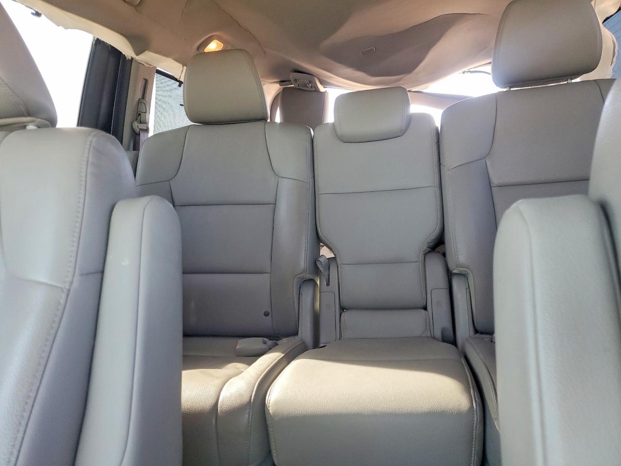 2014 HONDA ODYSSEY TOURING photo 10