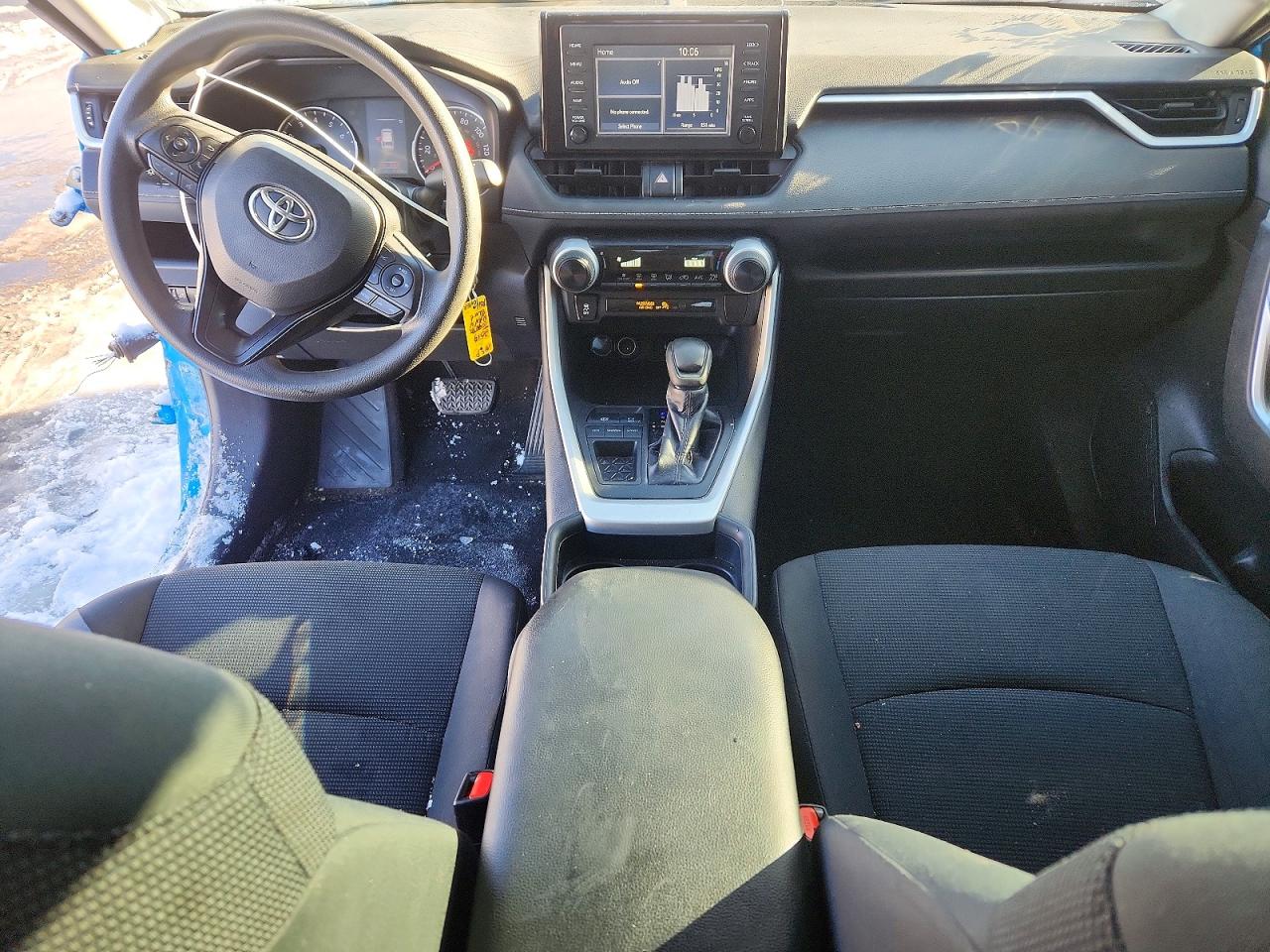 2019 TOYOTA RAV4 LE photo 15